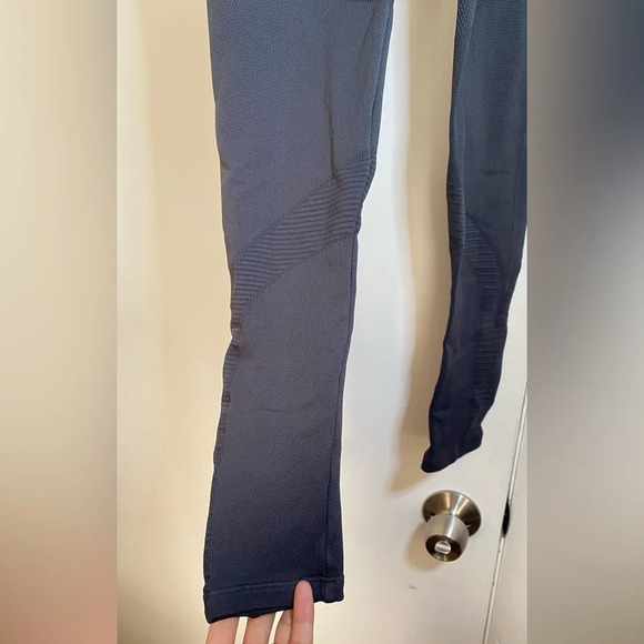 NWT Spiritual Gangster Textured Dark Gray Leggings Size XS/S - Picture 5 of 7